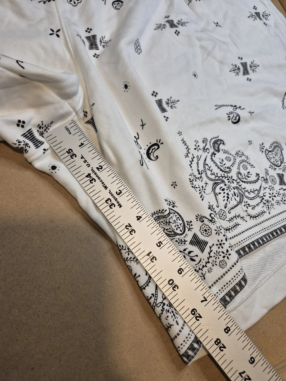 Savage X Fenty White Bandana-Print Athletic Shorts with Black Waistband 4547